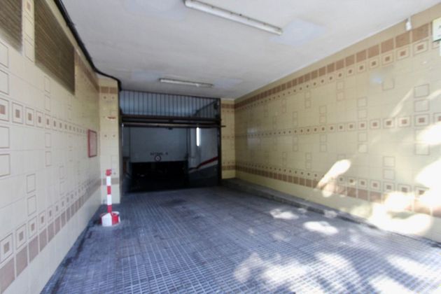Foto 2 de Garatge en lloguer a calle Comte D'urgell de 14 m²