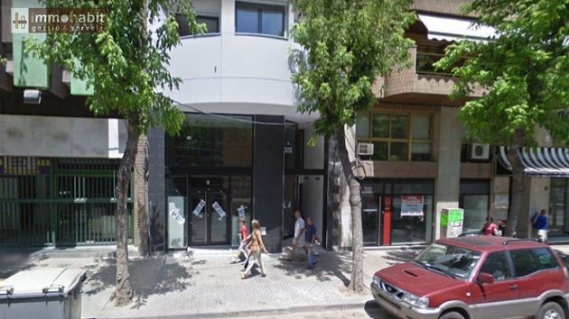 Foto 1 de Local en alquiler en Príncep de Viana - Clot -Xalets Humbert Torres de 365 m²