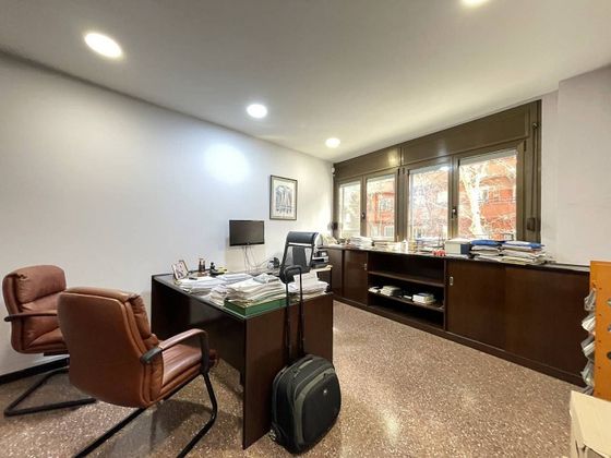 Foto 1 de Oficina en alquiler en calle De València con aire acondicionado y ascensor