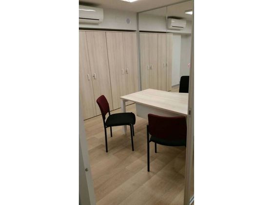 Foto 2 de Oficina en alquiler en Príncep de Viana - Clot -Xalets Humbert Torres con calefacción