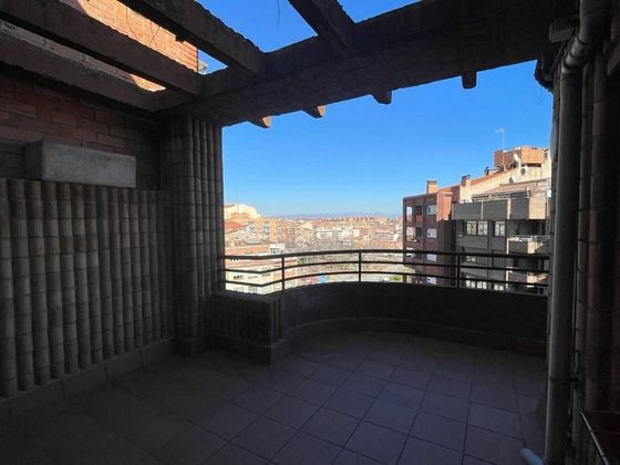 Foto 2 de Àtic en venda a Príncep de Viana - Clot -Xalets Humbert Torres de 6 habitacions amb terrassa i garatge
