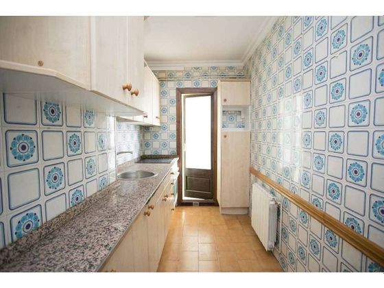 Foto 2 de Pis en venda a Balaguer de 4 habitacions amb balcó i calefacció