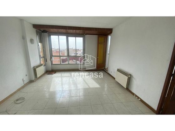 Foto 1 de Piso en venta en Centre Històric - Rambla Ferran - Estació de 4 habitaciones con terraza y ascensor