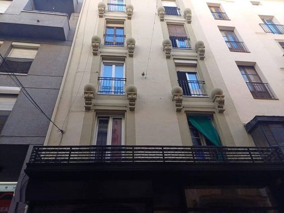 Foto 2 de Piso en venta en Centre Històric - Rambla Ferran - Estació de 3 habitaciones con terraza