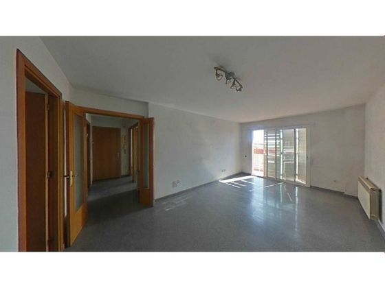 Foto 1 de Pis en venda a Alcarràs de 3 habitacions amb balcó i ascensor