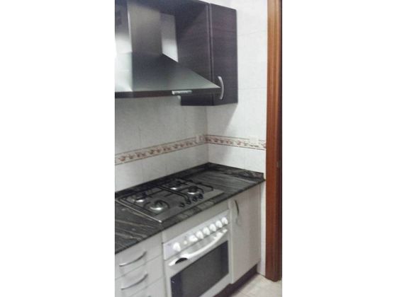 Foto 1 de Pis en venda a avenida Prat de la Riba de 4 habitacions amb balcó i calefacció