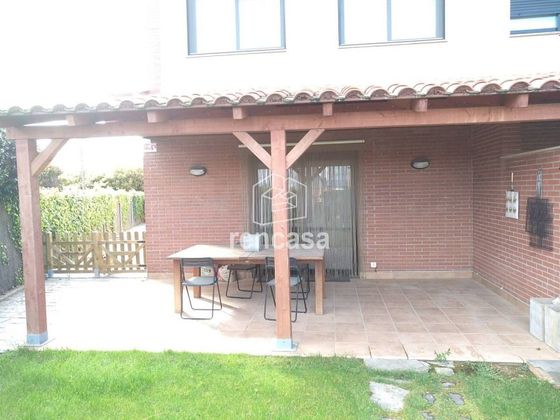 Foto 2 de Casa en venda a Vilanova de Segrià de 5 habitacions amb terrassa i jardí