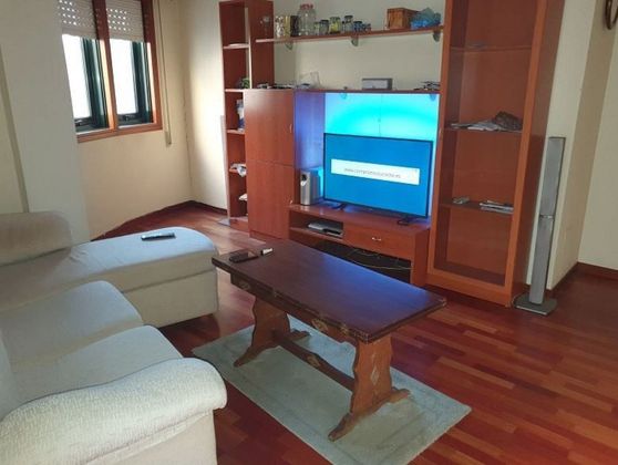 Foto 2 de Pis en venda a Cañiza (A) de 3 habitacions amb garatge i calefacció