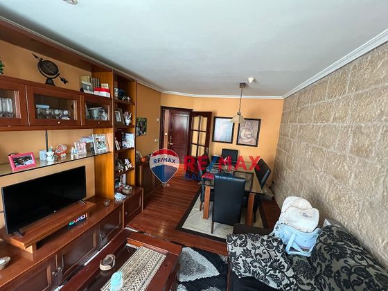 Foto 2 de Venta de dúplex en Bouzas - Coia de 3 habitaciones con calefacción