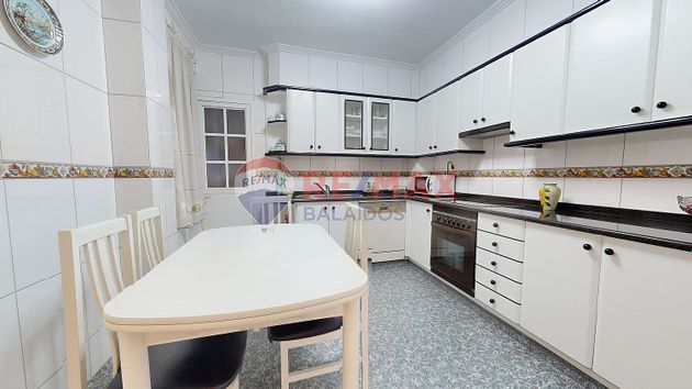 Foto 2 de Piso en venta en Travesía de Vigo - San Xoán de 3 habitaciones con garaje y calefacción