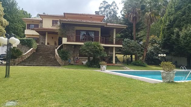 Foto 2 de Xalet en venda a Gondomar de 6 habitacions amb terrassa i piscina