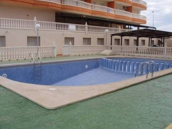 Foto 2 de Pis en venda a urbanización Pedrucho del Mar de 2 habitacions amb terrassa i piscina
