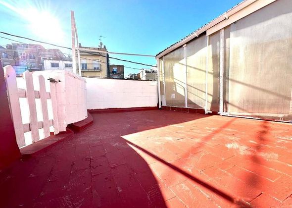 Foto 2 de Ático en venta en El Raval - Safaretjos de 2 habitaciones con terraza