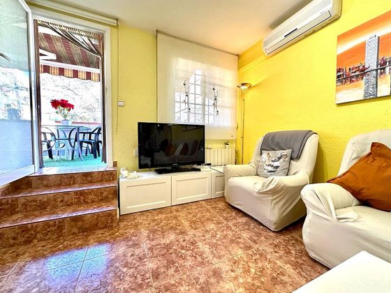 Foto 2 de Casa en venda a Singuerlín - Can Franquesa - Les Oliveres de 4 habitacions amb terrassa i balcó