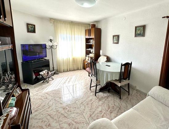 Foto 1 de Pis en venda a Centre - Santa Coloma de Gramanet de 4 habitacions amb balcó i calefacció