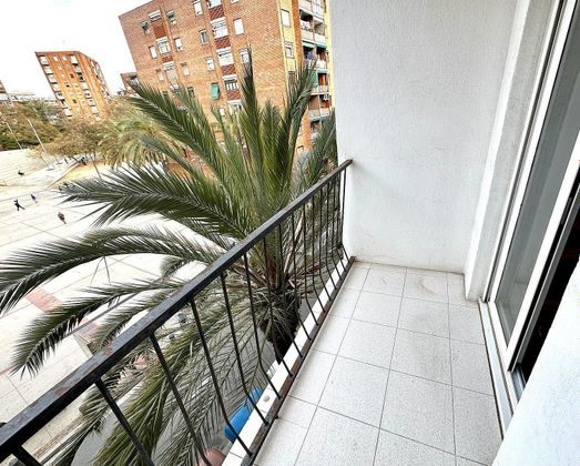 Foto 2 de Piso en venta en Riu de 3 habitaciones con balcón y ascensor