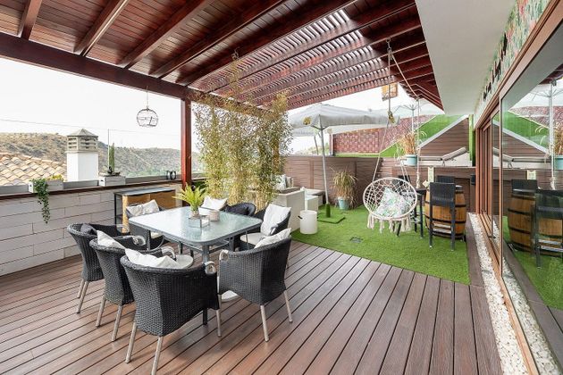 Foto 1 de Casa en venda a calle Doñana de 4 habitacions amb terrassa i piscina