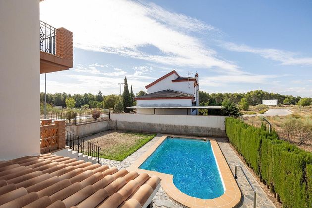 Foto 1 de Xalet en venda a Atarfe de 7 habitacions amb terrassa i piscina