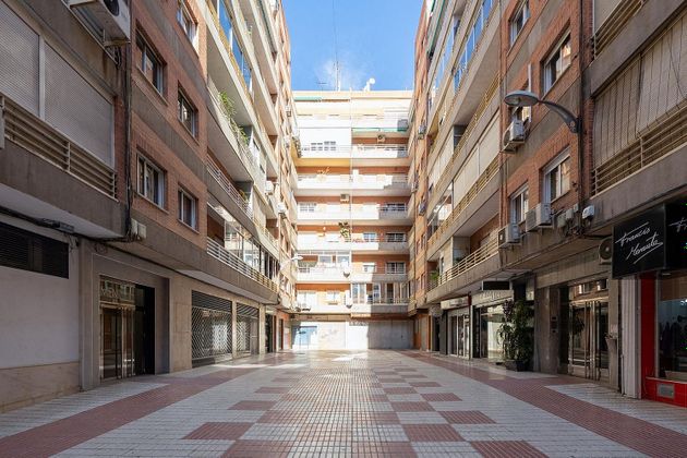 Foto 1 de Piso en venta en Camino de Ronda - Rosaleda de 5 habitaciones con terraza y balcón
