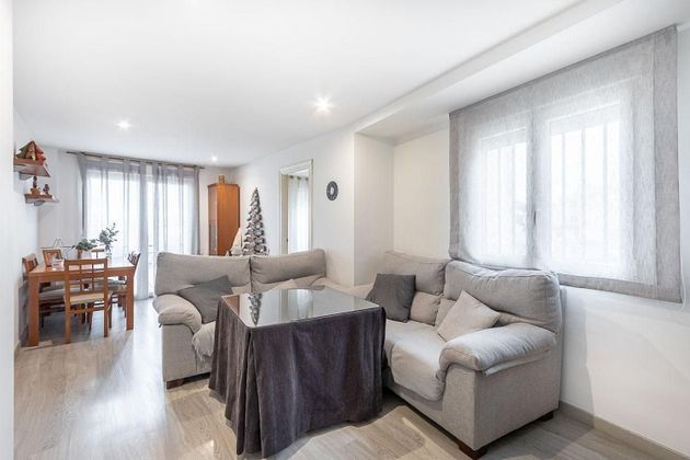 Foto 1 de Pis en venda a calle Madrid de 3 habitacions amb terrassa i aire acondicionat