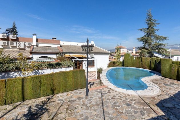 Foto 1 de Chalet en venta en Barrio de la Vega de 3 habitaciones con terraza y piscina