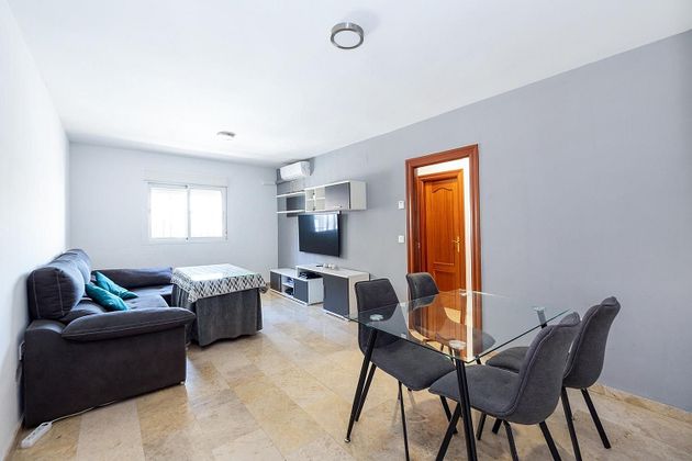 Foto 1 de Piso en venta en Maracena de 3 habitaciones con terraza y aire acondicionado