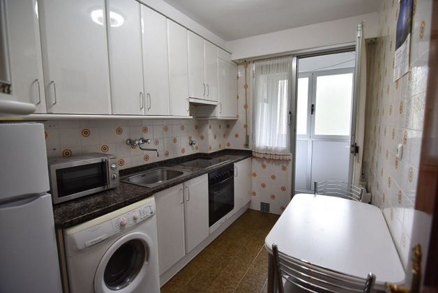 Foto 1 de Pis en venda a Eibar de 3 habitacions amb balcó i calefacció