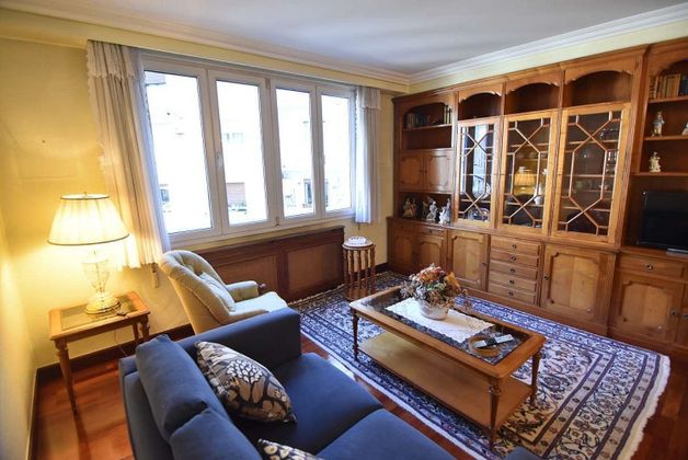 Foto 2 de Venta de piso en Eibar de 4 habitaciones con balcón y calefacción