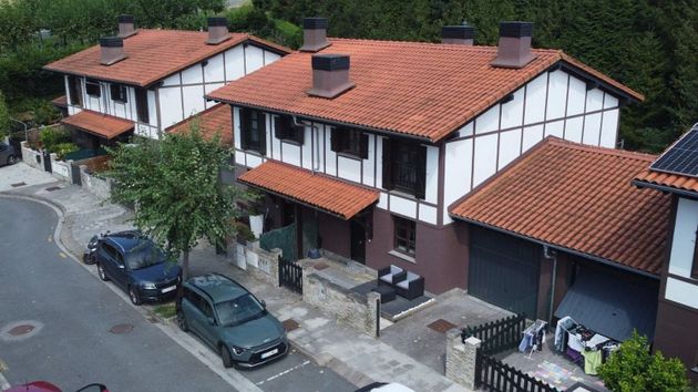 Foto 1 de Pis en venda a Elgeta de 4 habitacions amb terrassa i garatge