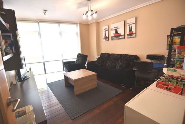 Foto 1 de Pis en venda a Eibar de 2 habitacions amb garatge i calefacció