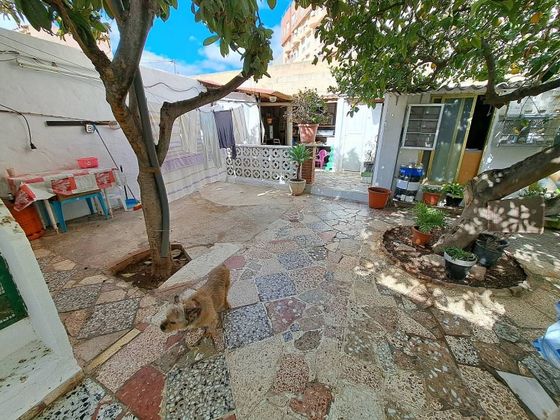 Foto 1 de Casa en venta en Alcalde Felipe Mallol de 4 habitaciones con terraza