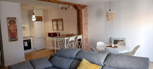 Foto 2 de Pis en lloguer a Santoña de 2 habitacions amb mobles i balcó