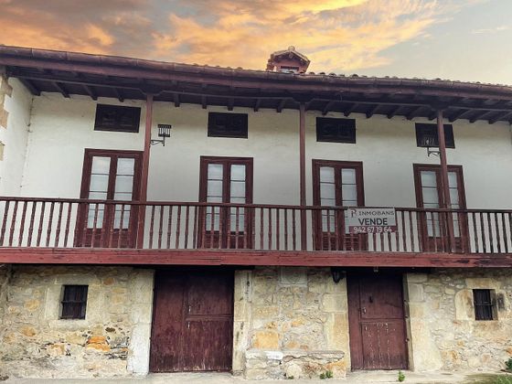 Foto 2 de Xalet en venda a Solórzano de 6 habitacions amb terrassa i garatge