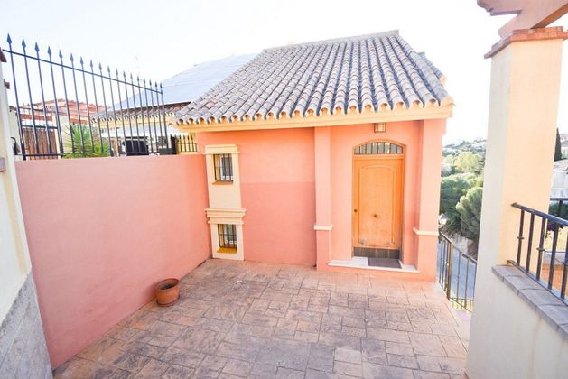 Foto 1 de Casa adosada en venta en Torreblanca del Sol de 4 habitaciones con terraza y piscina