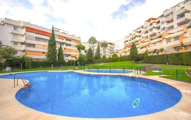 Foto 2 de Pis en venda a Arroyo de la Miel de 2 habitacions amb terrassa i piscina