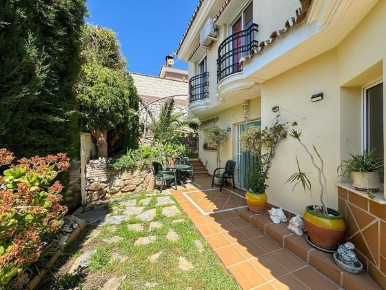 Foto 1 de Casa en venda a Benalmádena pueblo de 3 habitacions amb terrassa i jardí