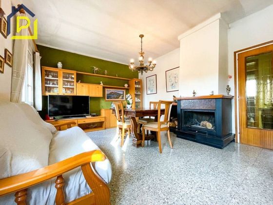Foto 1 de Casa en venda a Bàscara de 5 habitacions amb terrassa i garatge
