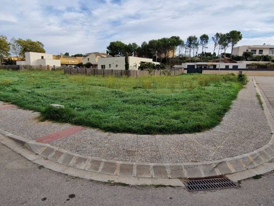 Foto 1 de Venta de terreno en Garriguella de 400 m²