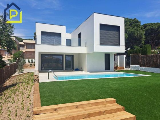 Foto 1 de Casa en venta en Llançà de 5 habitaciones con terraza y piscina