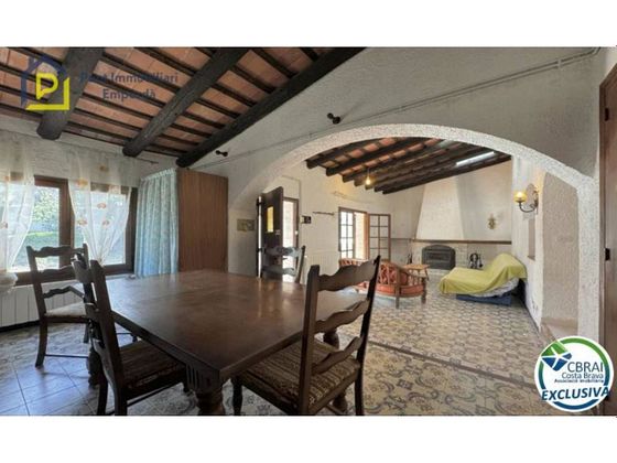 Foto 1 de Casa en venda a Residencial Begur - Esclanyà de 3 habitacions amb terrassa i piscina