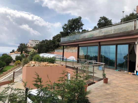 Foto 1 de Chalet en venta en Can Semi - Mas Nou - Mas Ros de 5 habitaciones con terraza y piscina