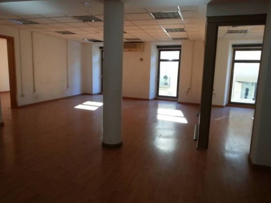 Foto 1 de Alquiler de oficina en Balconada - Cal Gravat de 300 m²