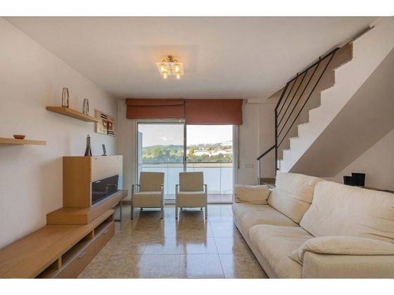 Foto 2 de Dúplex en venda a Sant Vicenç de Castellet de 3 habitacions amb terrassa i balcó