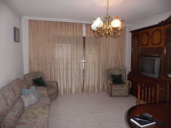 Foto 2 de Pis en venda a Centro - Puertollano de 3 habitacions amb balcó i calefacció