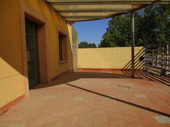 Foto 2 de Casa en venda a calle Cervantes de 4 habitacions amb terrassa i balcó