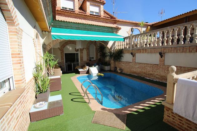 Foto 1 de Chalet en venta en calle Conde Valmaseda de 4 habitaciones con terraza y piscina