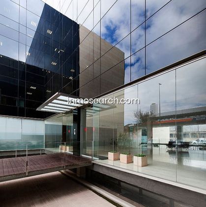 Foto 1 de Alquiler de oficina en Almeda - El Corte Inglés con ascensor
