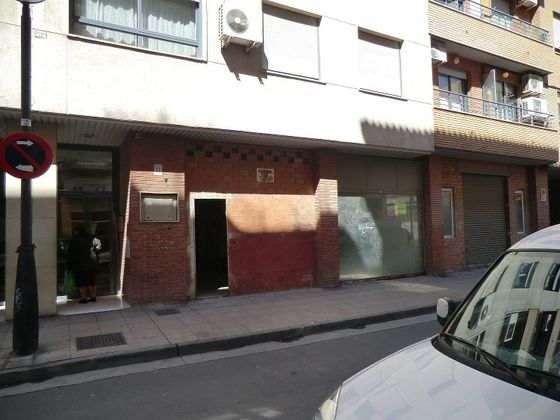 Foto 2 de Local en alquiler en calle Tomás Higuera de 87 m²
