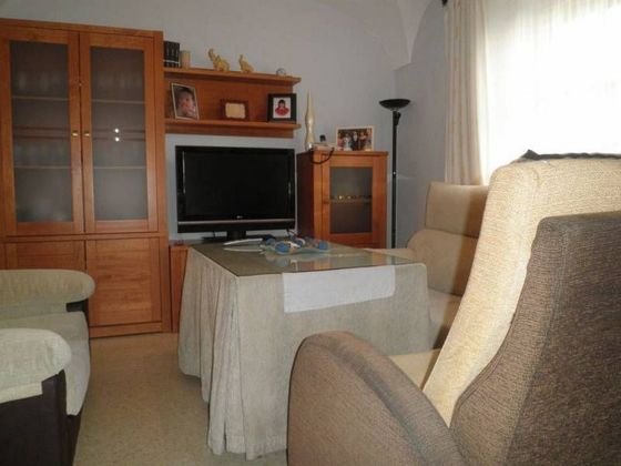 Foto 2 de Chalet en venta en Montijo de 3 habitaciones con terraza y aire acondicionado