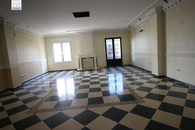 Foto 2 de Casa adossada en venda a Puebla de la Calzada de 4 habitacions i 210 m²